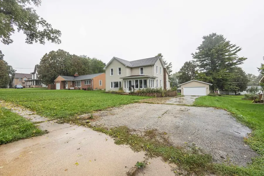 126 E North Street, Dodgeville, WI 53533 - #3