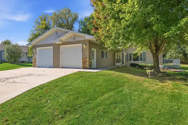 704 Riverview Court, Jefferson, WI 53549