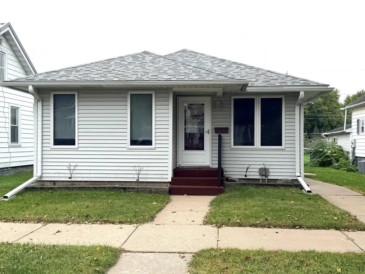 404 Kilbourn Avenue, Tomah, WI 54660 - #1