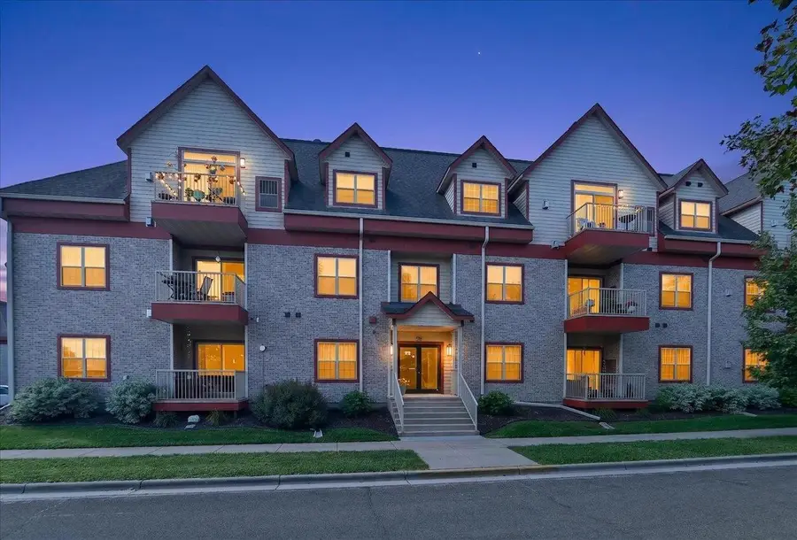 955 Liberty Boulevard #306, Sun Prairie, WI 53590 - #2