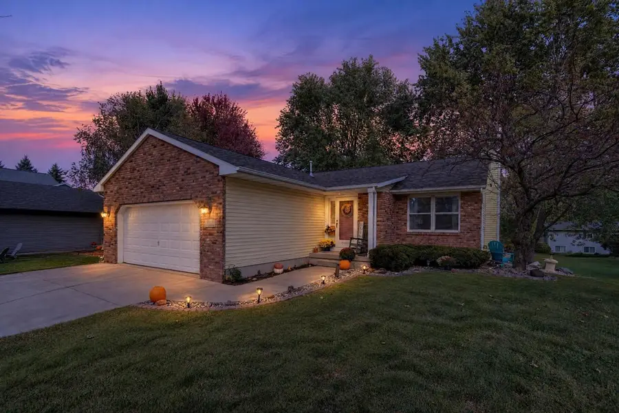 1019 Fountain Drive, Sun Prairie, WI 53590 - #3