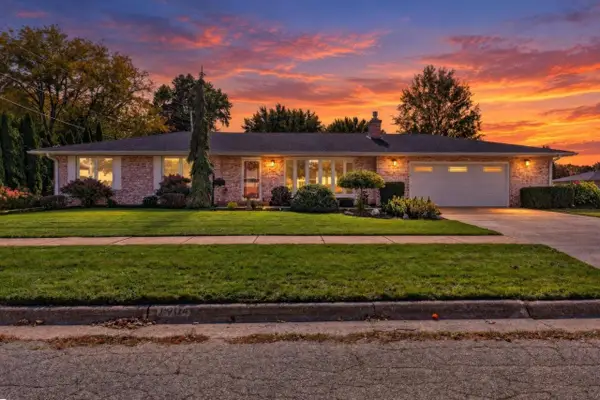 1904 Roxbury Road, Janesville, WI 53545