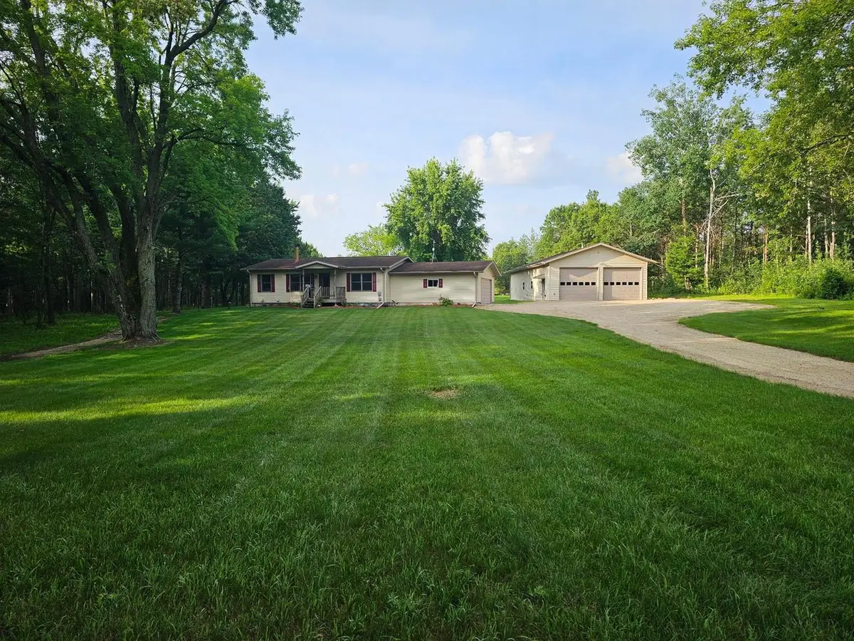 W8969 County Road P, Almond, WI 54909 - #1