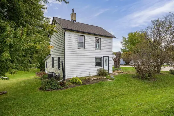 N2894 Highway 16 & 26, Juneau, WI 53039