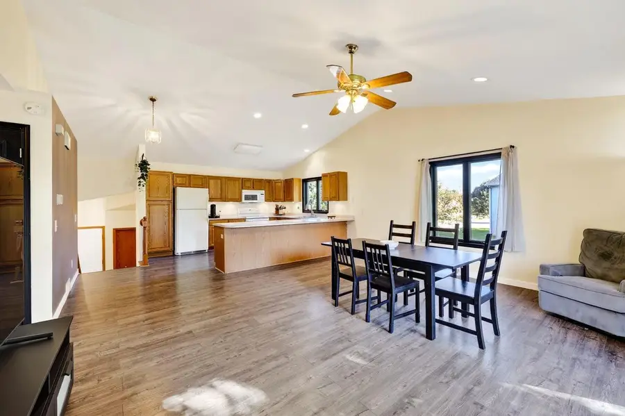 3165 Edmonton Drive, Sun Prairie, WI 53590 - #2