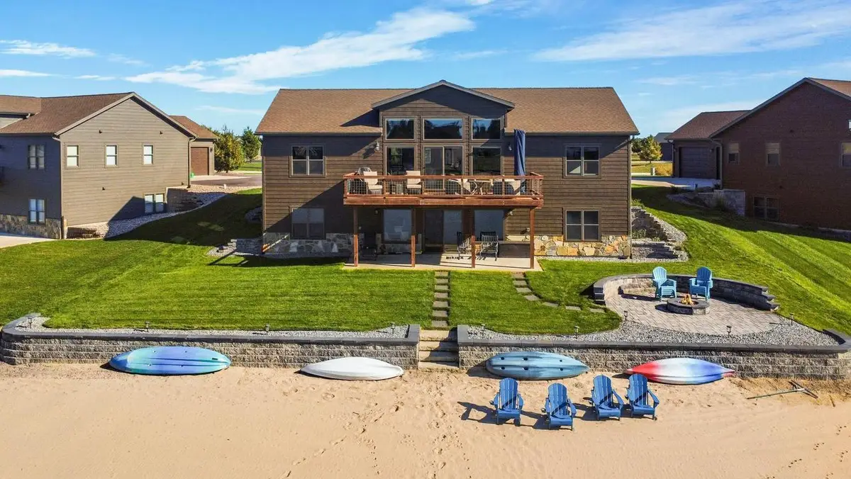 N8629 N Log Cabin Court, New Lisbon, WI 53950 - #1