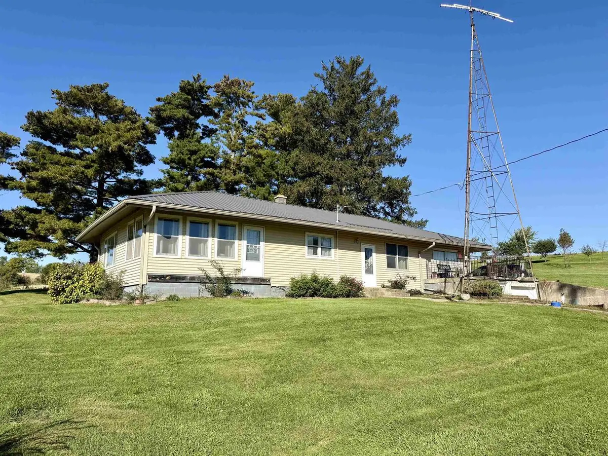 W8940 County Road B, Browntown, WI 53522 - #1