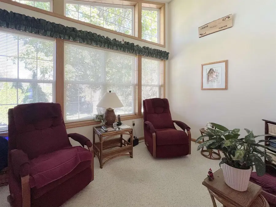 187 N Musket Ridge Drive, Sun Prairie, WI 53590 - #3