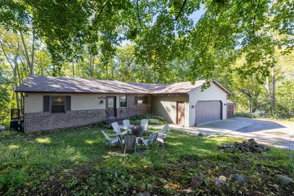 906 2nd Street, Baraboo, WI 53913