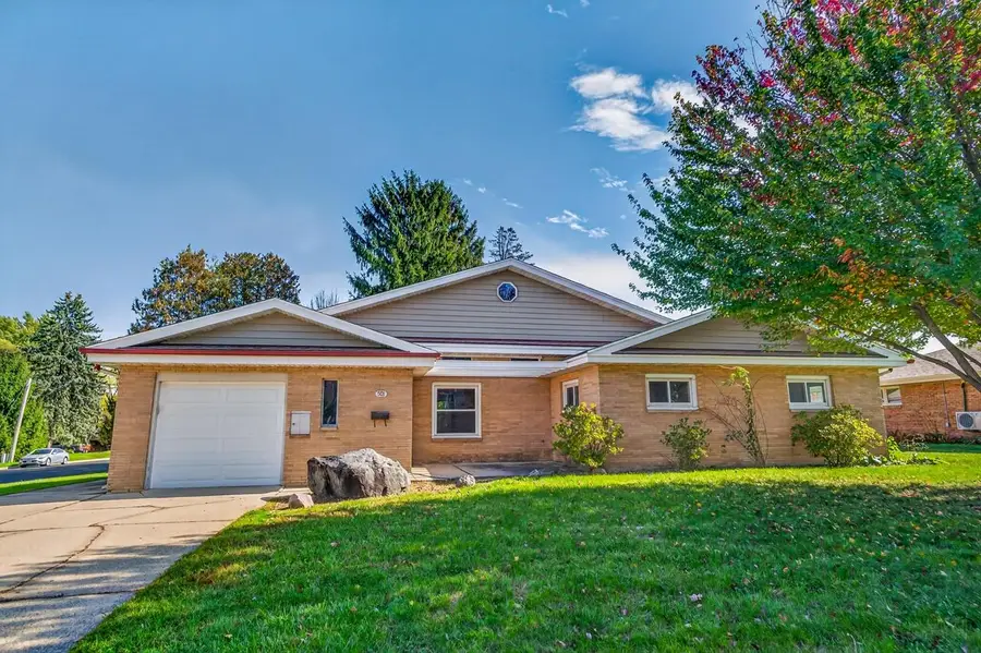 301 S Franklin Street, Verona, WI 53593 - #2