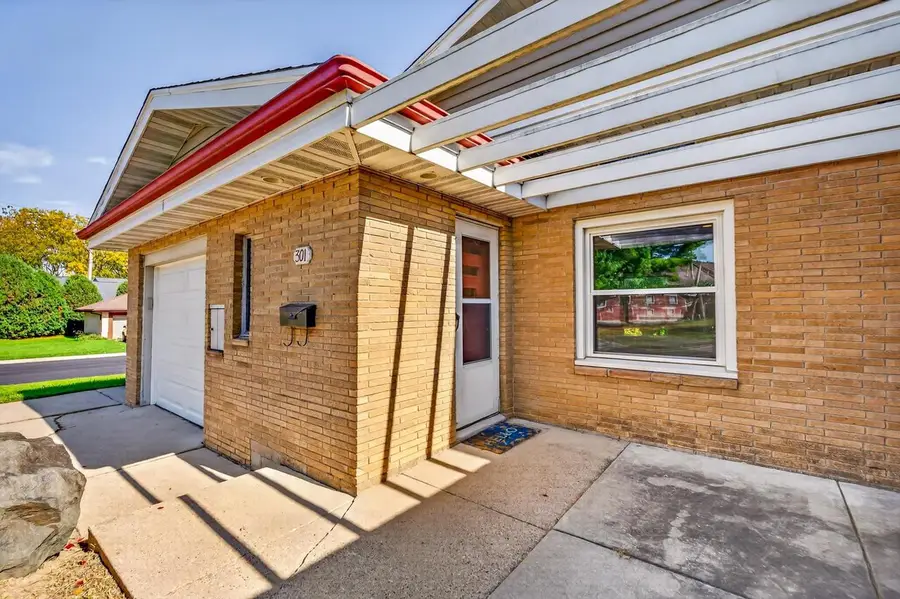 301 S Franklin Street, Verona, WI 53593 - #3