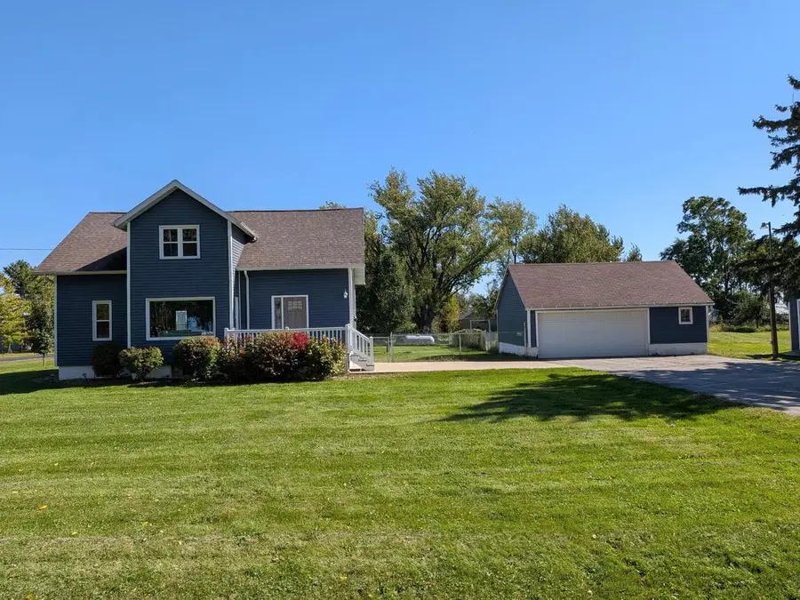 W7691 Lake Shore Road, Sharon, WI 53585 - #2
