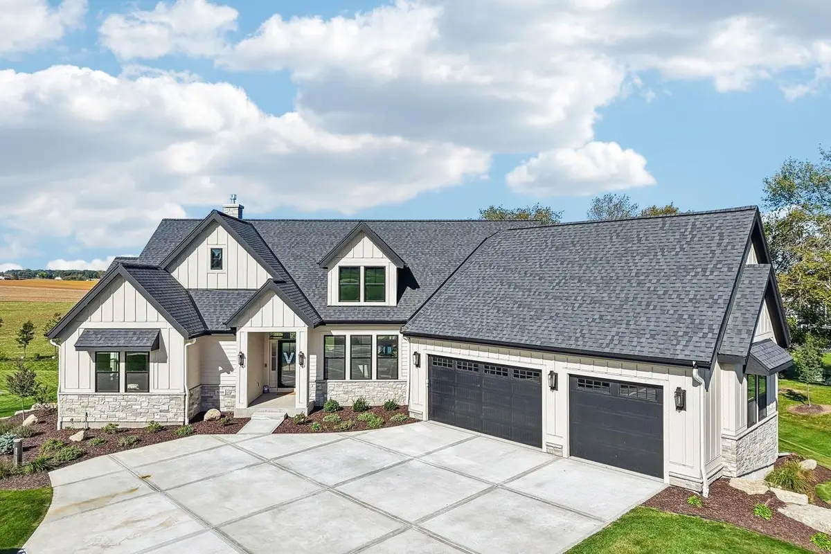 3300 Colton Way, Sun Prairie, WI 53590 - #1