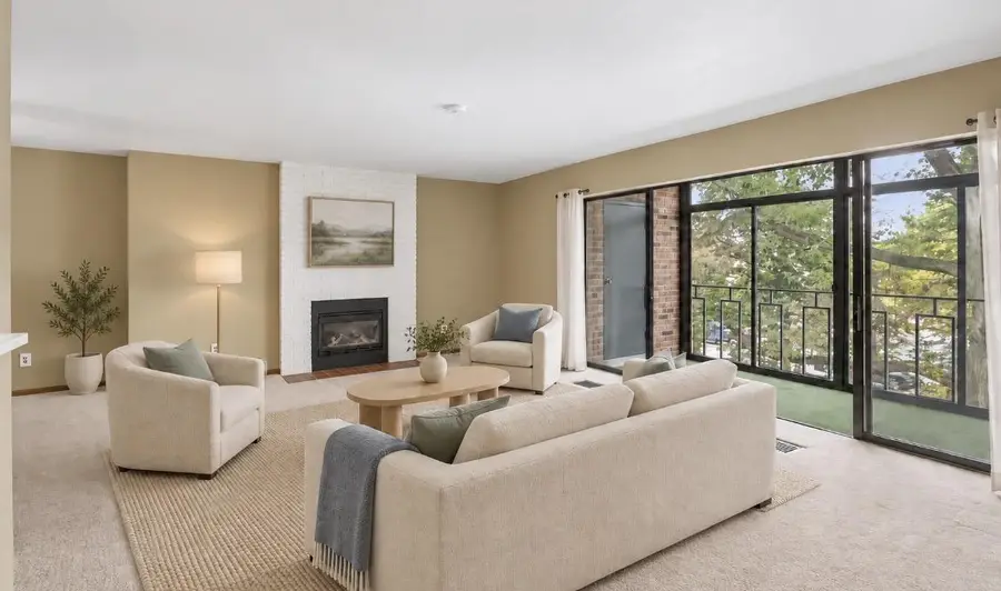 6302 Mineral Point Road #213, Madison, WI 53705 - #3
