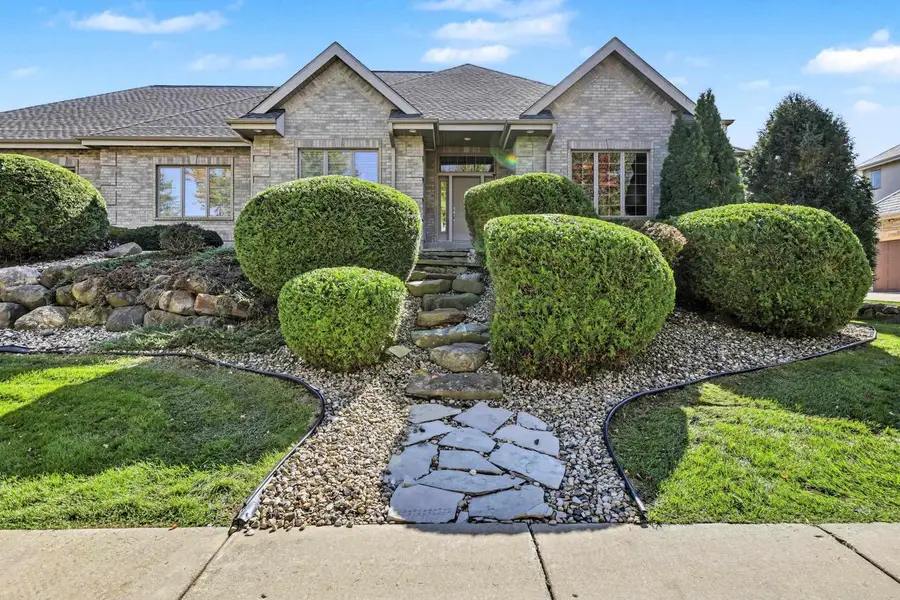902 Winding Way, Middleton, WI 53562 - #2