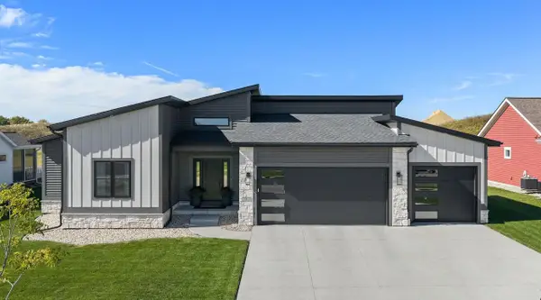 2013 Paris Lane, Cottage Grove, WI 53527