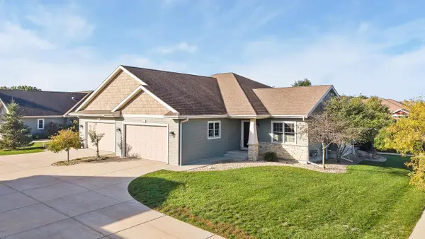 2013 Fieldstone Boulevard #5, Prairie Du Sac, WI 53578