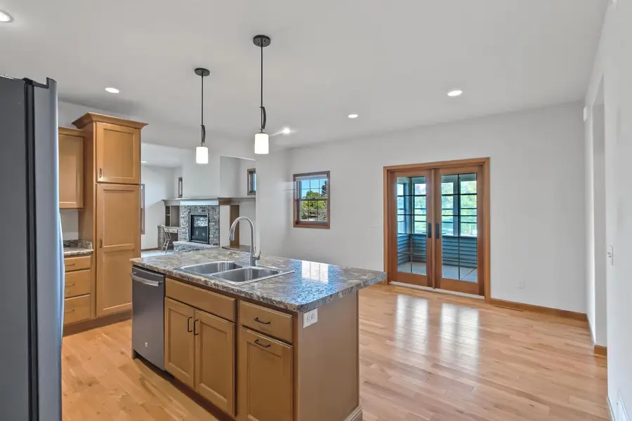 2013 Fieldstone Boulevard #5, Prairie Du Sac, WI 53578 - #3