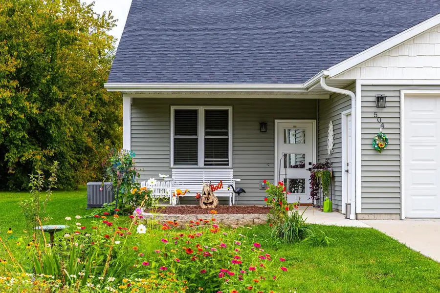 504 E 8th Avenue, Brodhead, WI 53520 - #2
