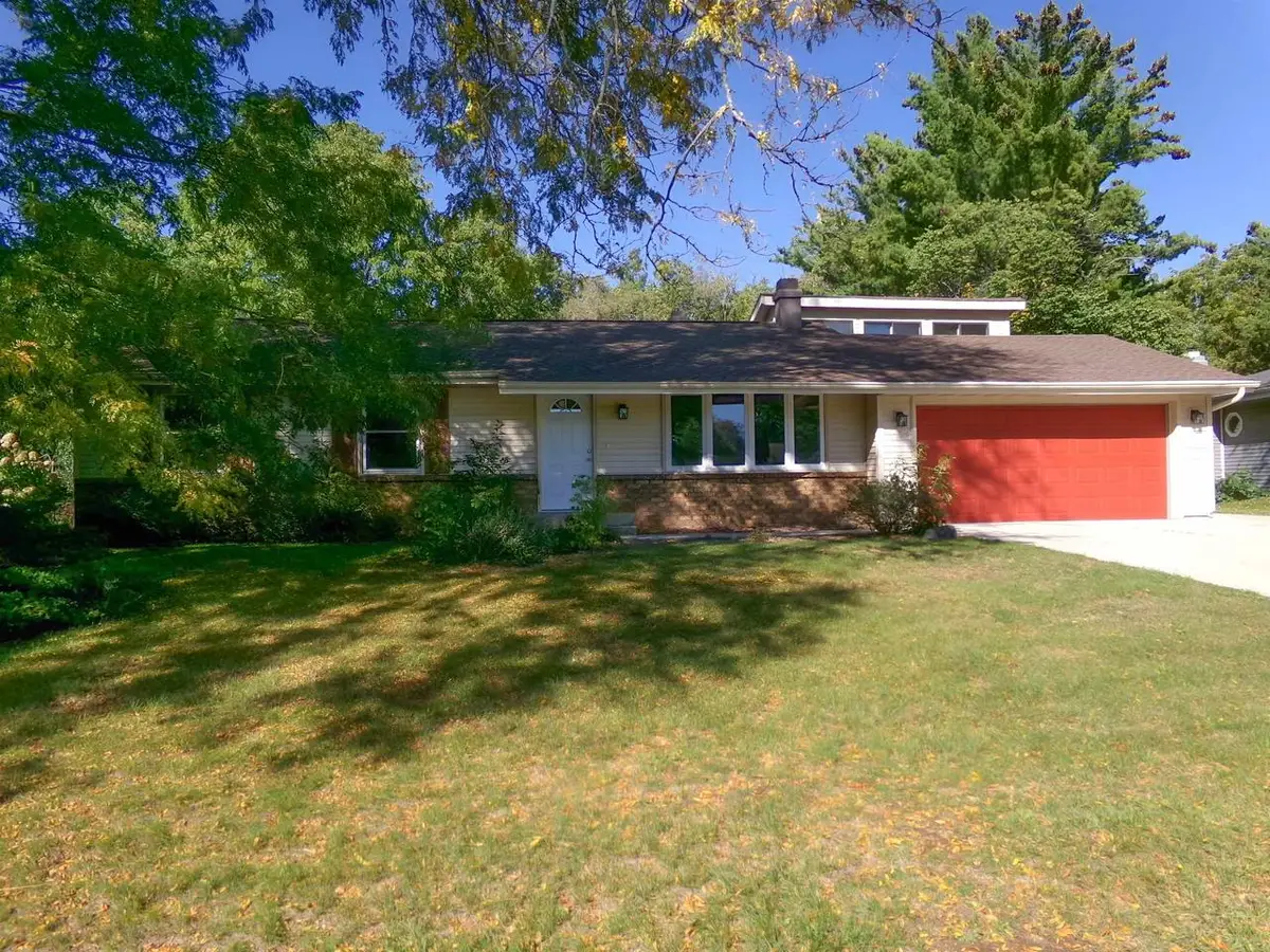 2855 Chatsworth Drive, Beloit, WI 53511 - #1