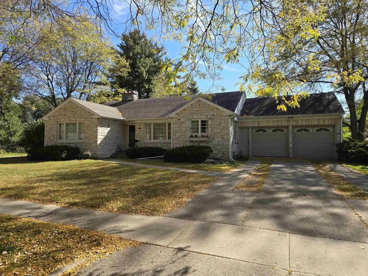 6817 South Avenue, Middleton, WI 53562 - #1