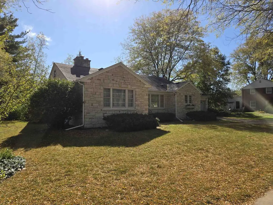6817 South Avenue, Middleton, WI 53562 - #2