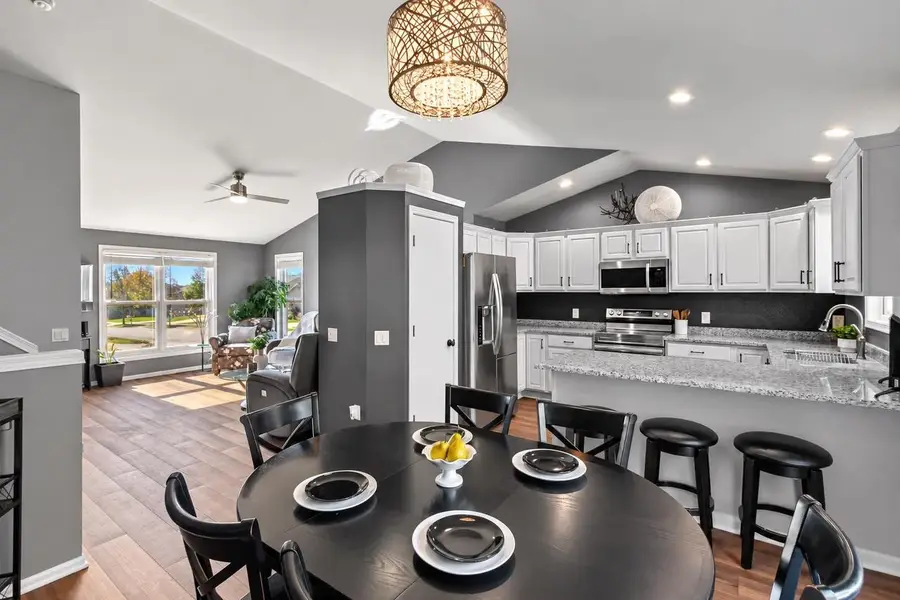 6538 Appleglen Lane, Madison, WI 53719 - #2
