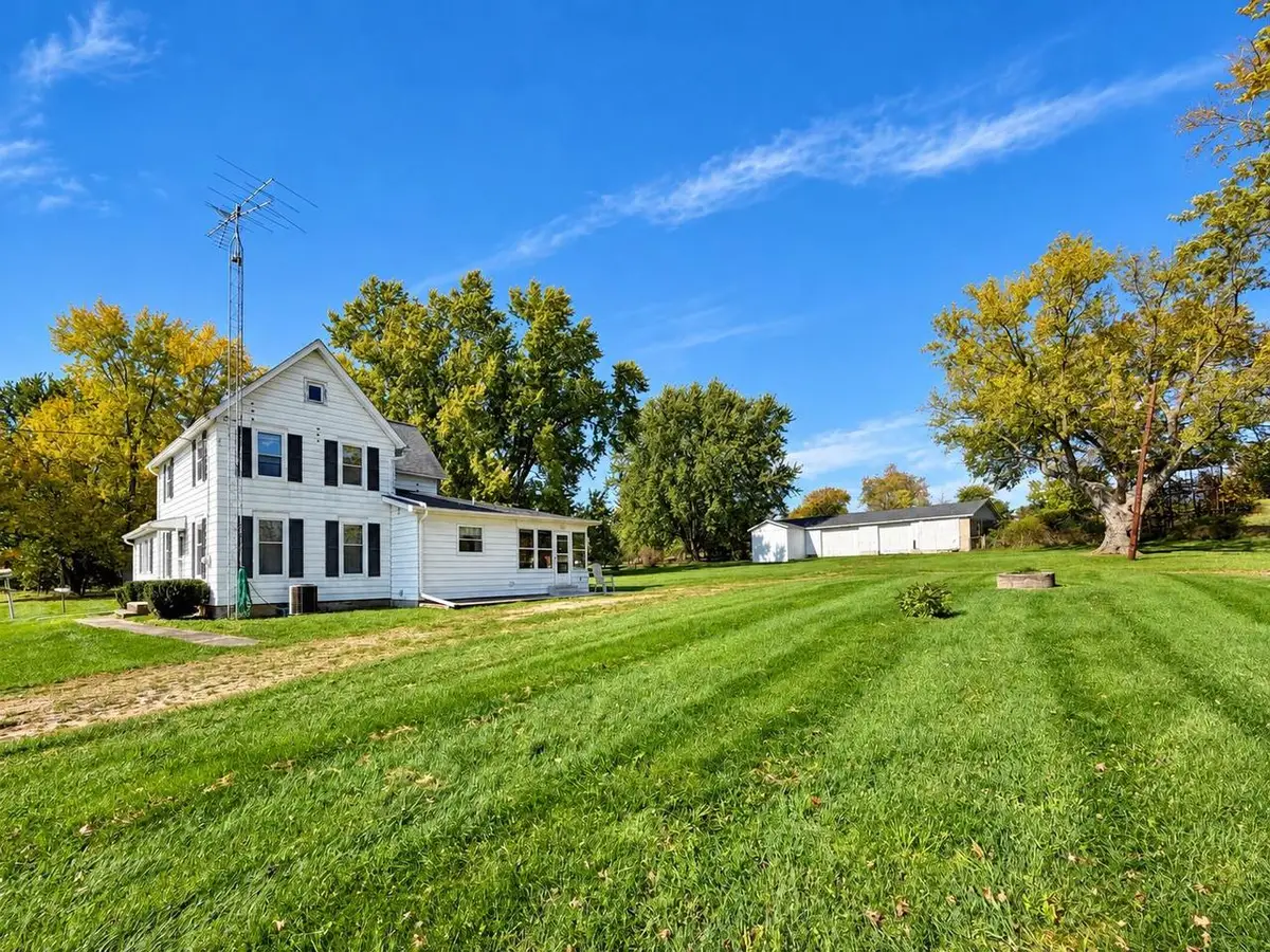 8223 E Creek Road, Janesville, WI 53546 - #1