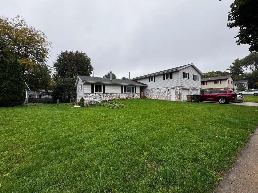 1302-1304 S Thompson Drive, Madison, WI 53716 - #2