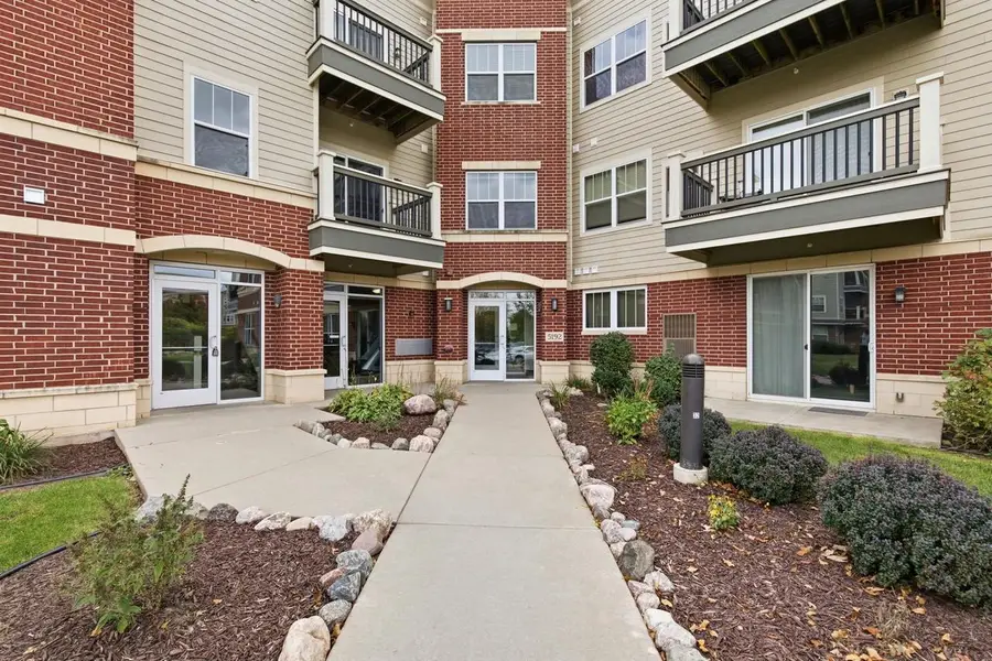 5192 Sassafras Drive #211, Fitchburg, WI 53711 - #2