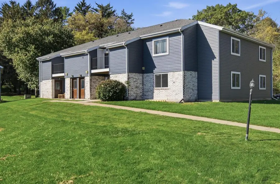 307 Whispering Pines Way, Fitchburg, WI 53713 - #2