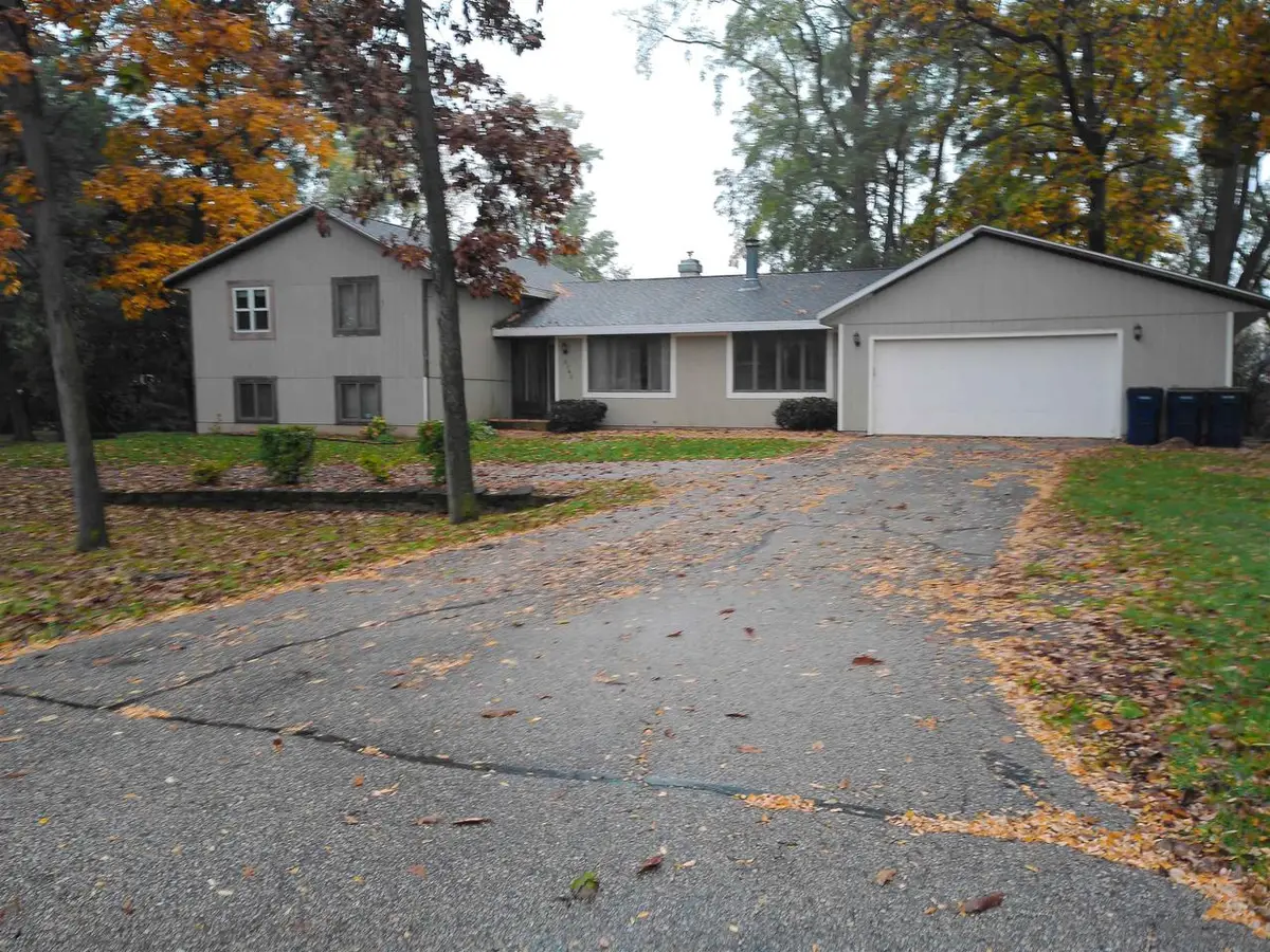 3141 W Danbury Drive, Janesville, WI 53546 - #1
