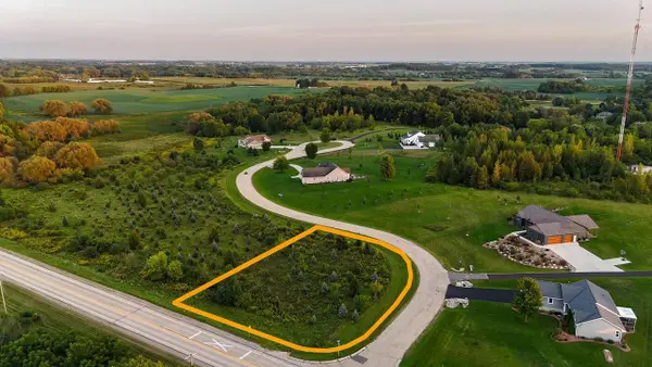 000 Beier Hill Road, Beaver Dam, WI 53916