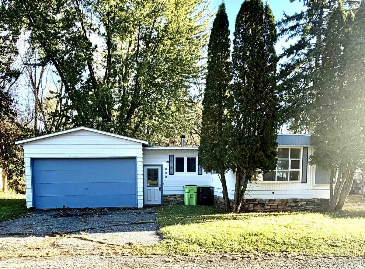 400 New Lisbon Estates East Street, New Lisbon, WI 53950 - #1