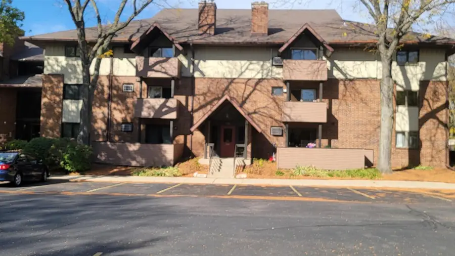 10 Maple Wood Lane #11, Madison, WI 53704 - #3