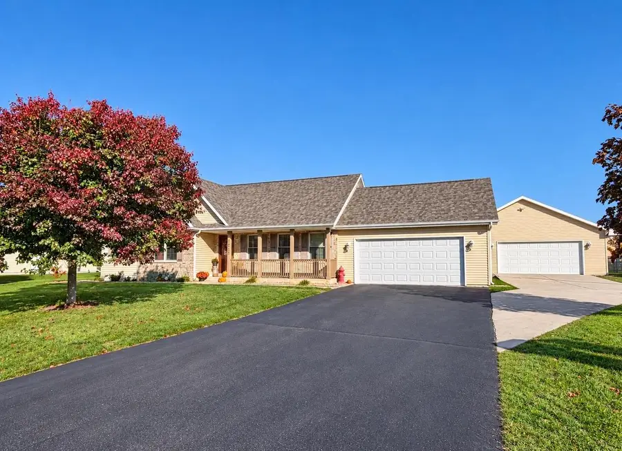 1011 E Whippoorwill Way, Beloit, WI 53511 - #3