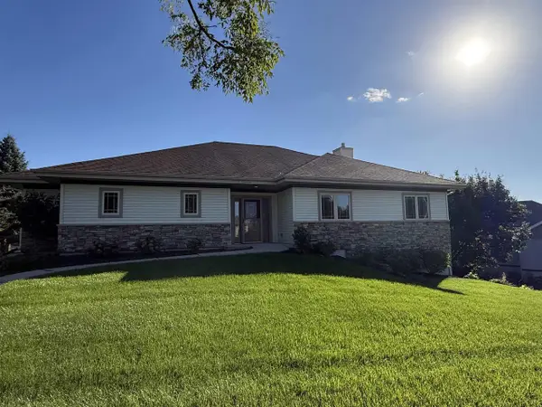 101 W Gonstead Road, Mount Horeb, WI 53572