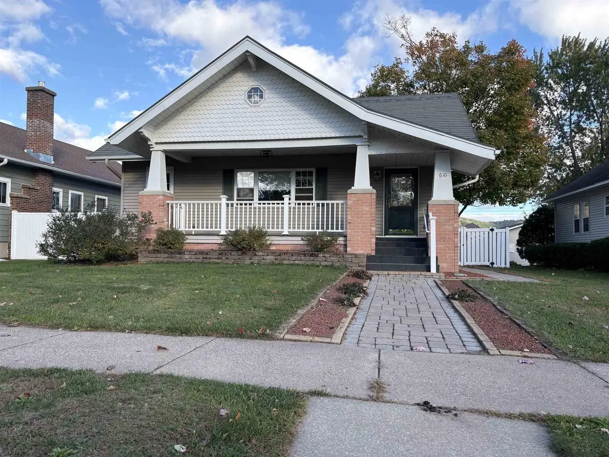 610 S Michigan Street, Prairie Du Chien, WI 53821 - #1
