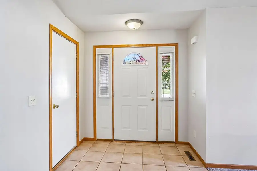 808 Hanksfield Place, Prairie Du Sac, WI 53578 - #3
