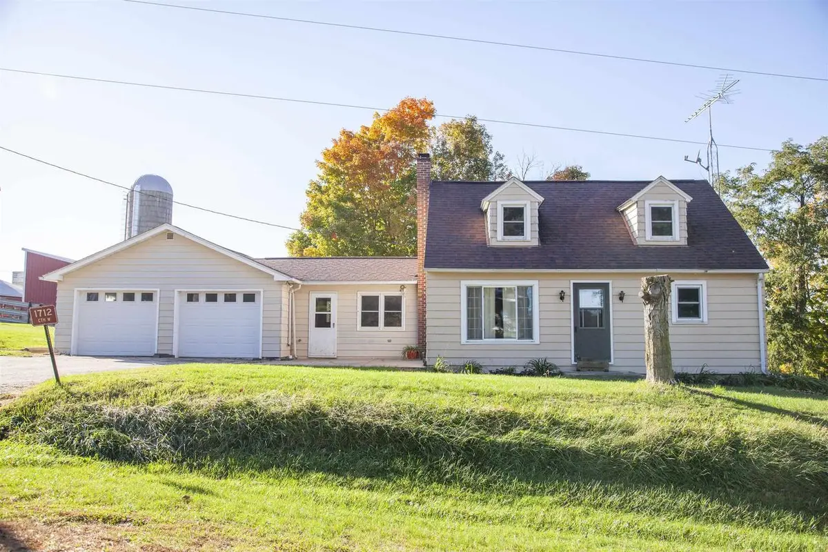 1712 County Hwy W Road, Mineral Point, WI 53565 - #1