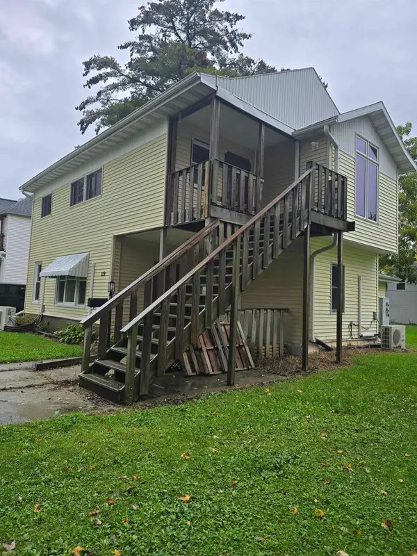 119 N Madison Street, Stoughton, WI 53589