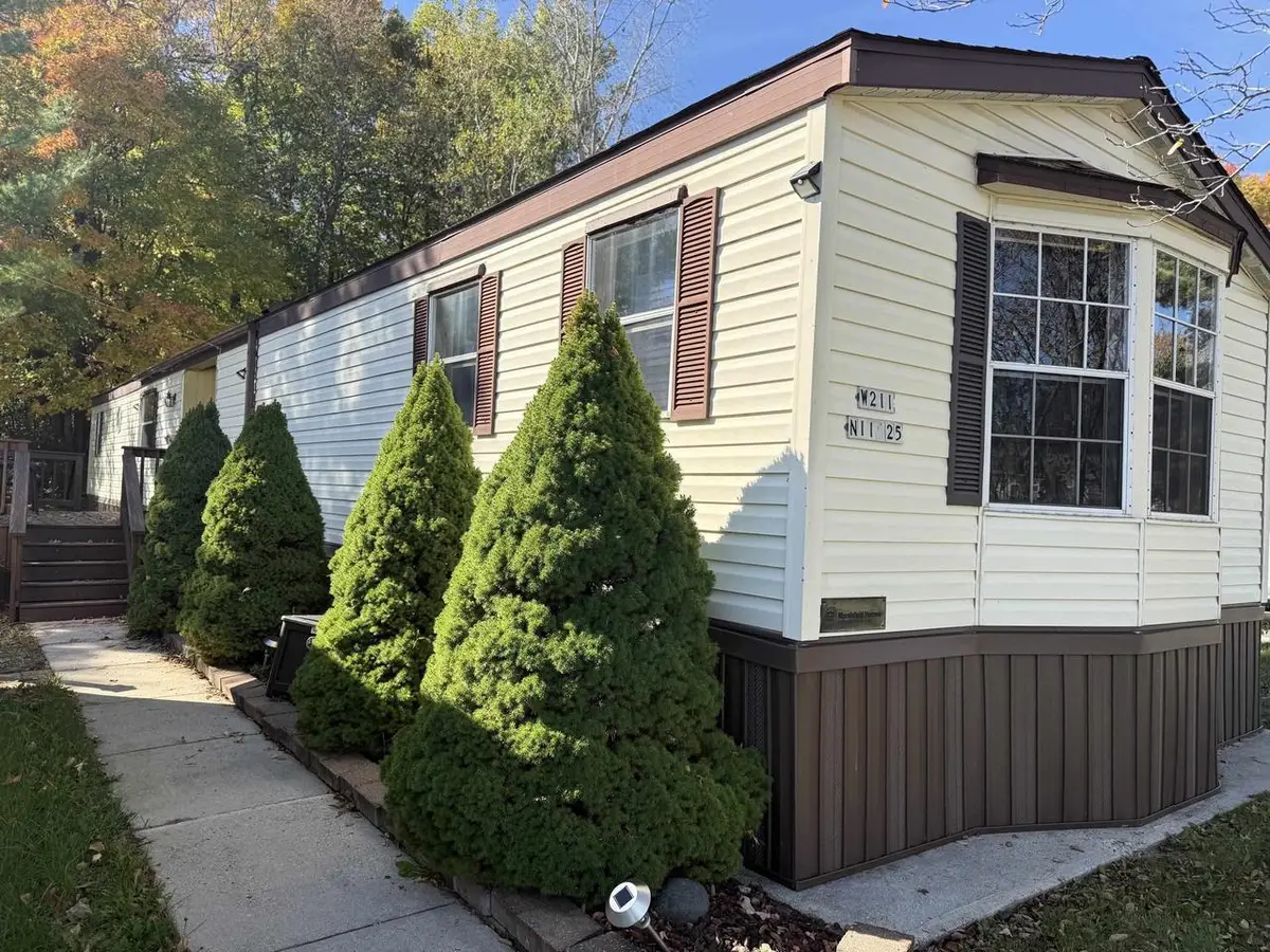 W211N11625 Hilltop Circle, Germantown, WI 53022 - #1