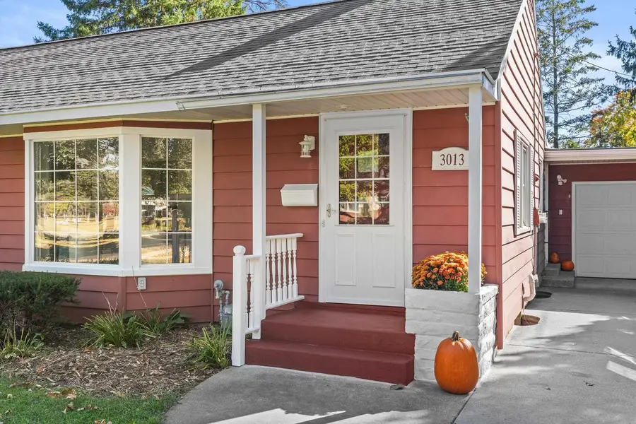 3013 COLLEGE AVENUE, Stevens Point, WI 54481 - Image #2