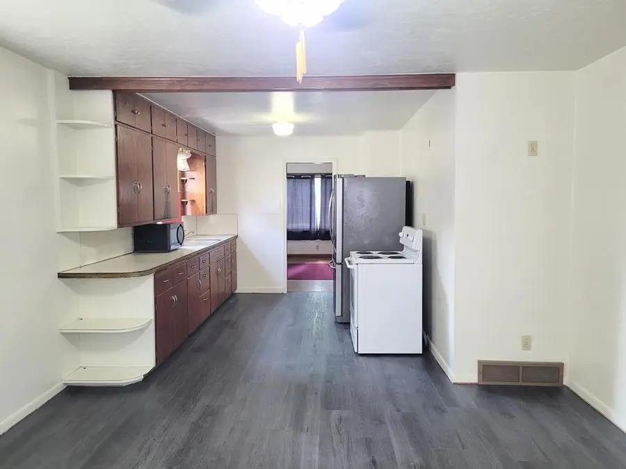 1131 S 5TH AVENUE, Wausau, WI 54401 - Image #3