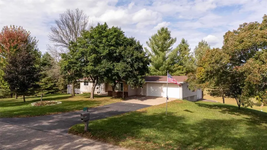 8496 ROLLING HILLS ROAD, Custer, WI 54423 - Image #3
