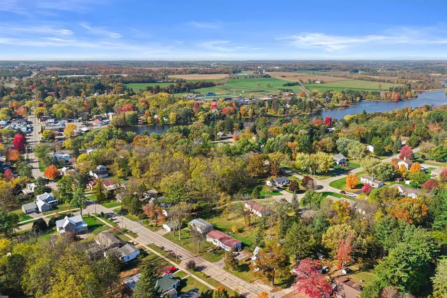 421 MCKINLEY COURT, Amherst, WI 54406 - Image #2