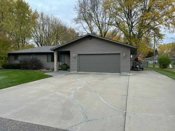 1316 E 18TH STREET, Marshfield, WI 54449