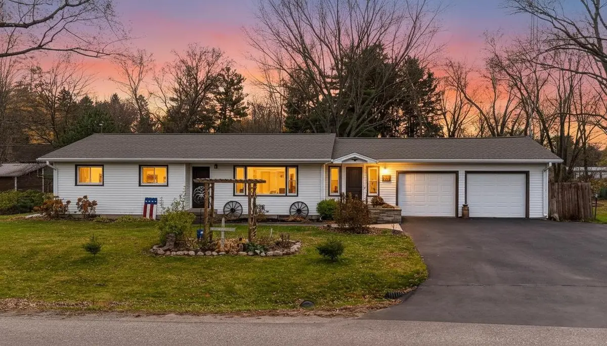 235 SCHOOL STREET, Amherst, WI 54406 - Image #1