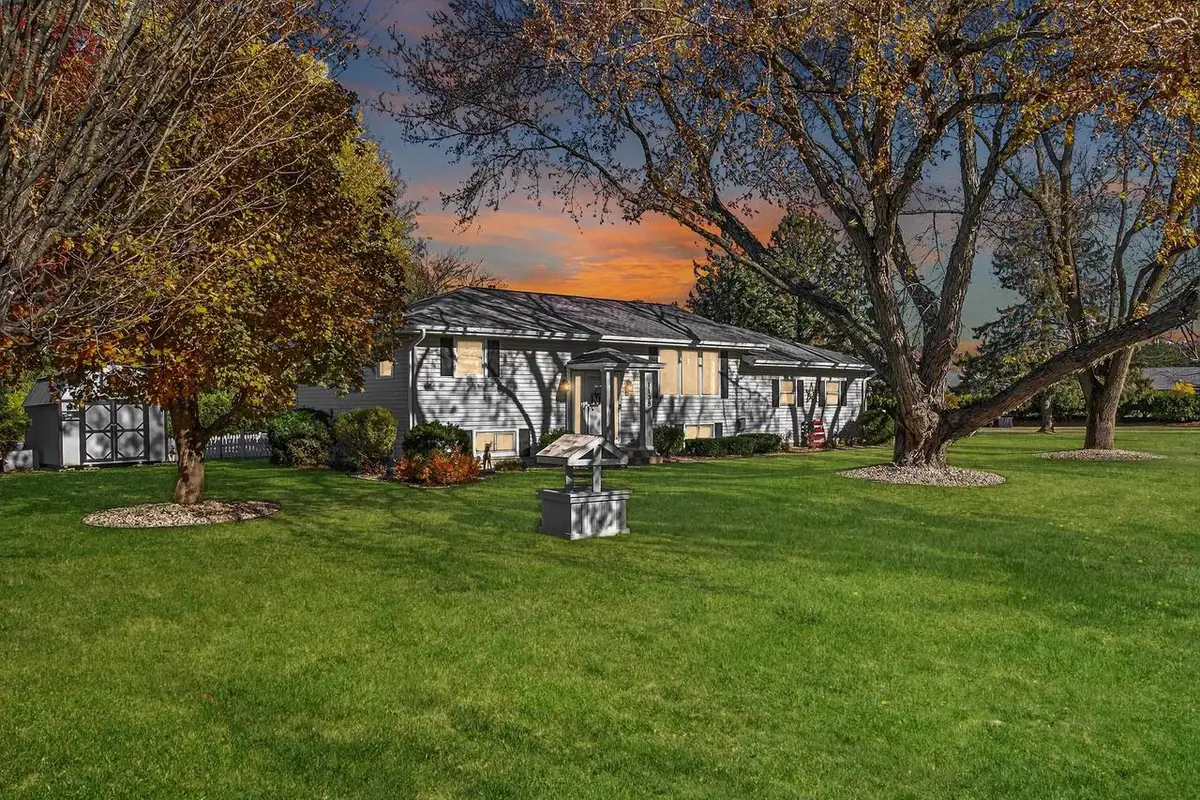 1138 WEEPING WILLOW CIRCLE, Wisconsin Rapids, WI 54494 - Image #1