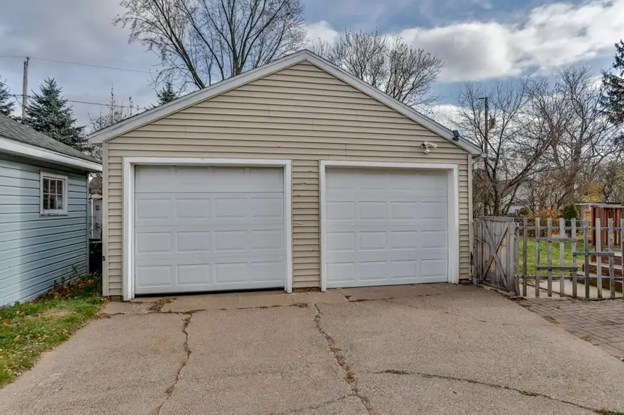 1009 N 7TH AVENUE, Wausau, WI 54401 - Image #3